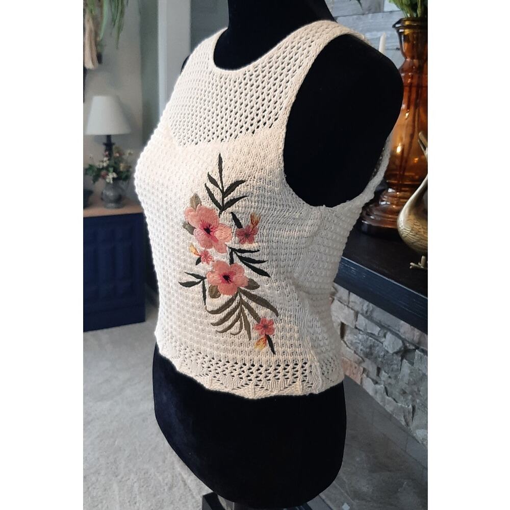 Hollister Crocheted Tank Top Fun Embroidered Florals Size S
